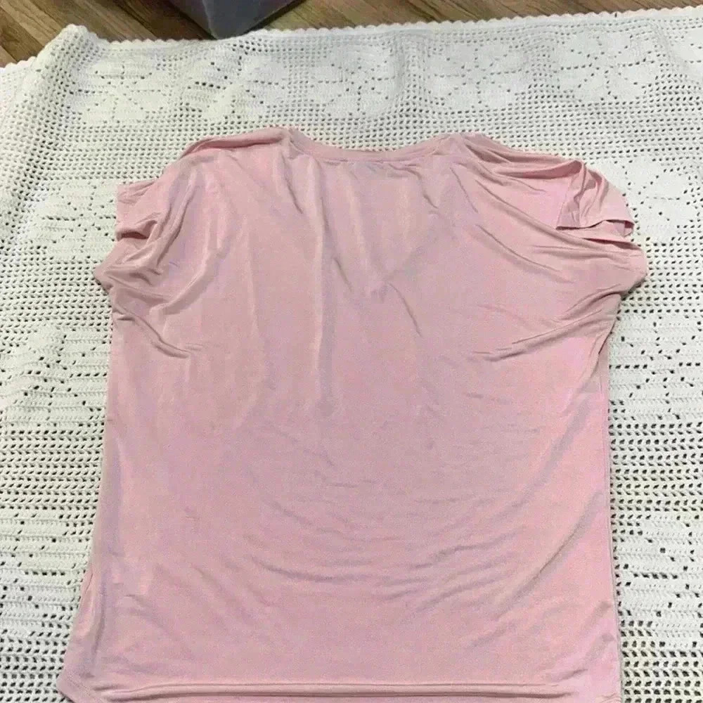 Express pink blouse size extra small. - Picture 2 of 4